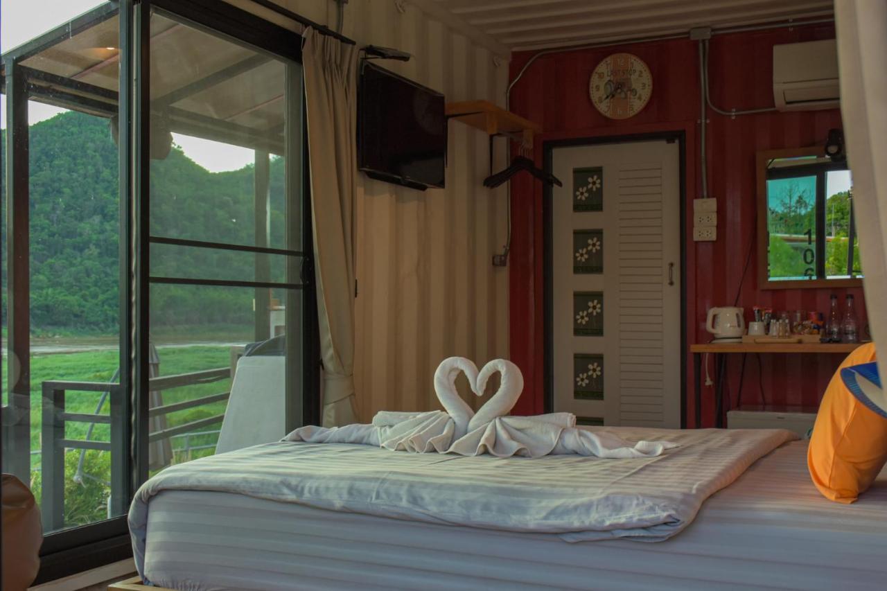Inbox Living Rimkhong Hotel Chiang Khan Bagian luar foto