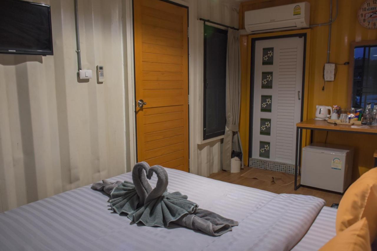 Inbox Living Rimkhong Hotel Chiang Khan Bagian luar foto