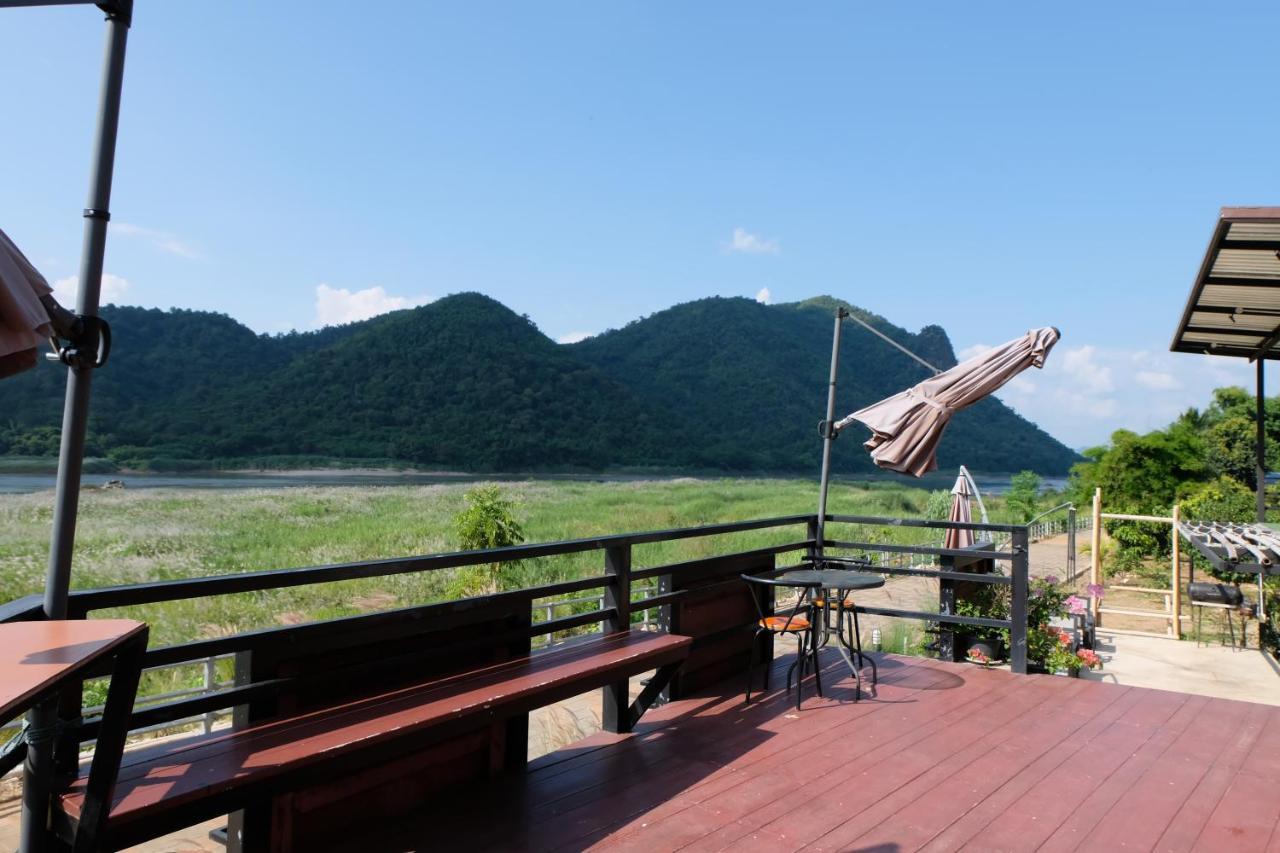 Inbox Living Rimkhong Hotel Chiang Khan Bagian luar foto