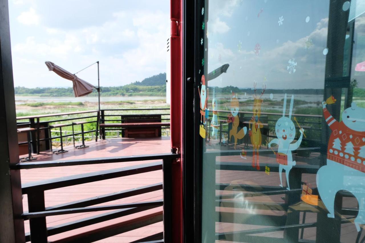 Inbox Living Rimkhong Hotel Chiang Khan Bagian luar foto