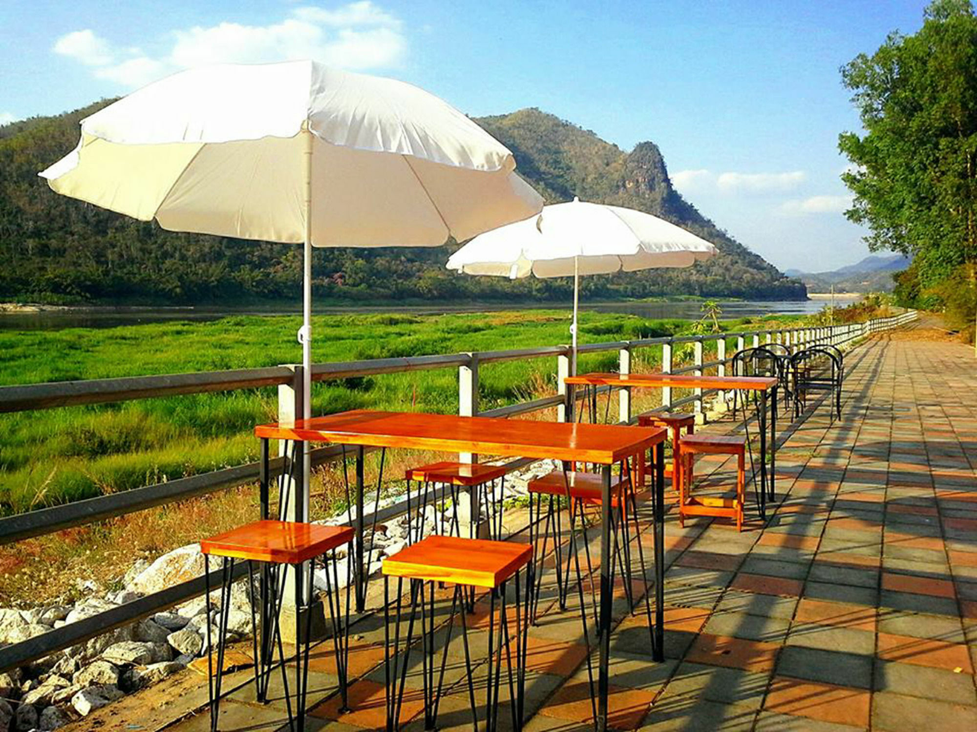 Inbox Living Rimkhong Hotel Chiang Khan Bagian luar foto